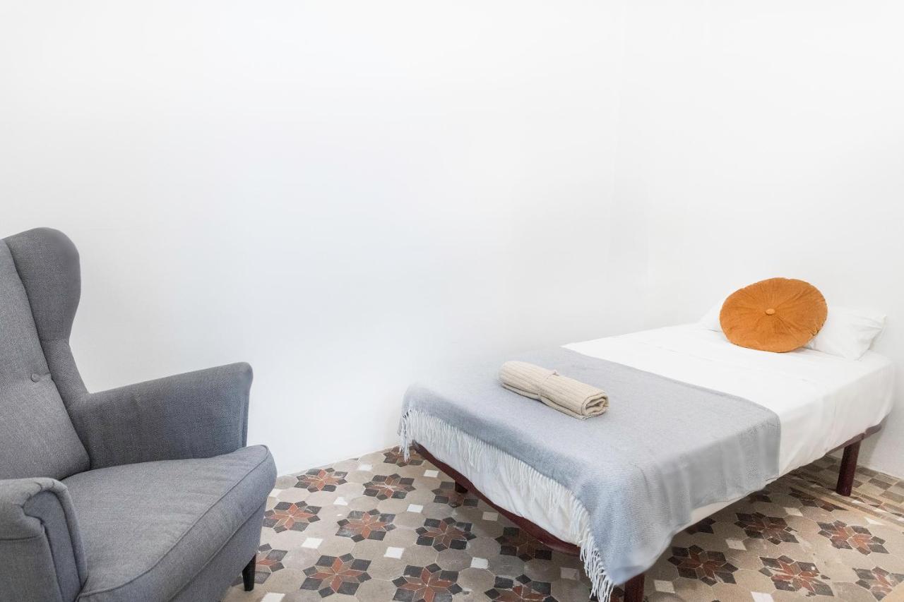 B-Garden Bcn Hostel Βαρκελώνη Εξωτερικό φωτογραφία